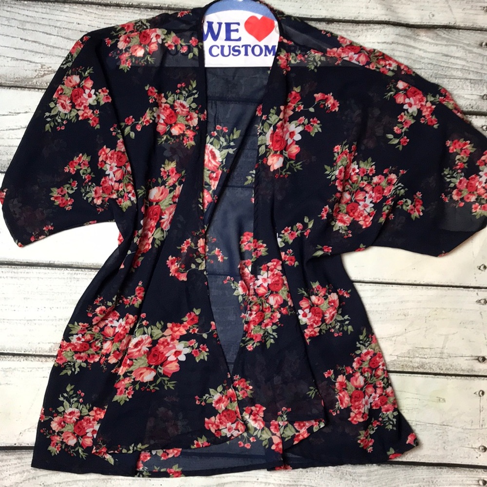 Dizzy Gal floral kimono